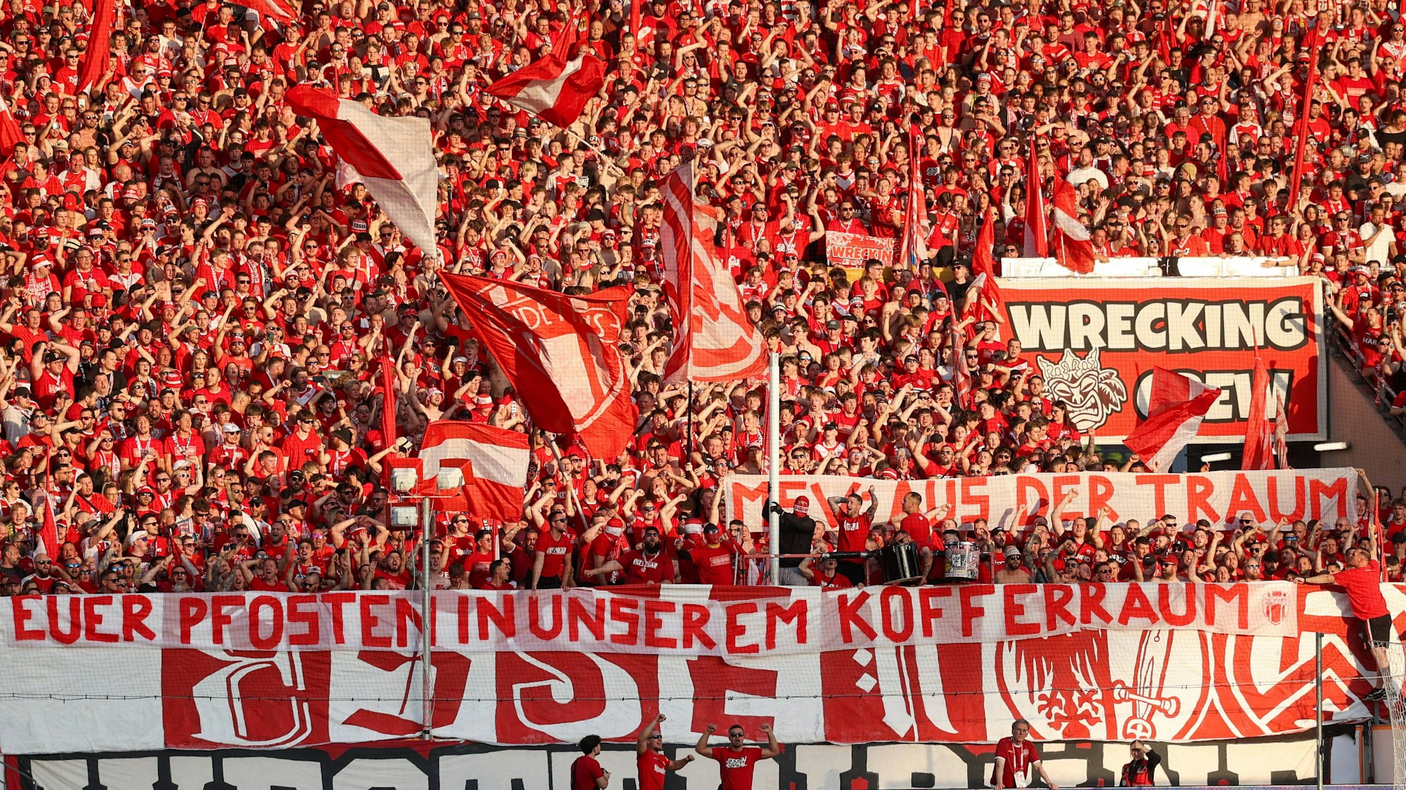 Provokation der Fans von Rot-Weiss Essen.
