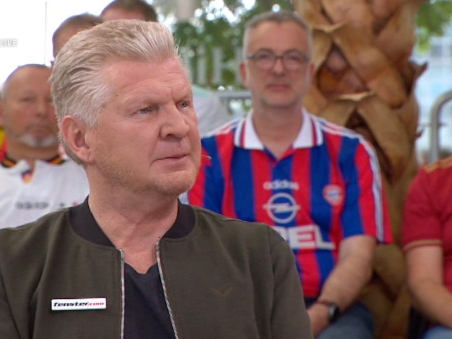 Im Doppelpass sitzt Stefan Effenberg.
