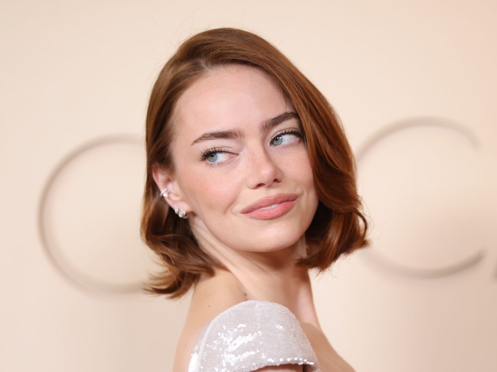 Emma Stone, hier bei den Oscars 2026, versucht Unsicherheit in künstlerische Produktivität umzuwandeln. (Bild: 2026 Getty Images/Mike Coppola)