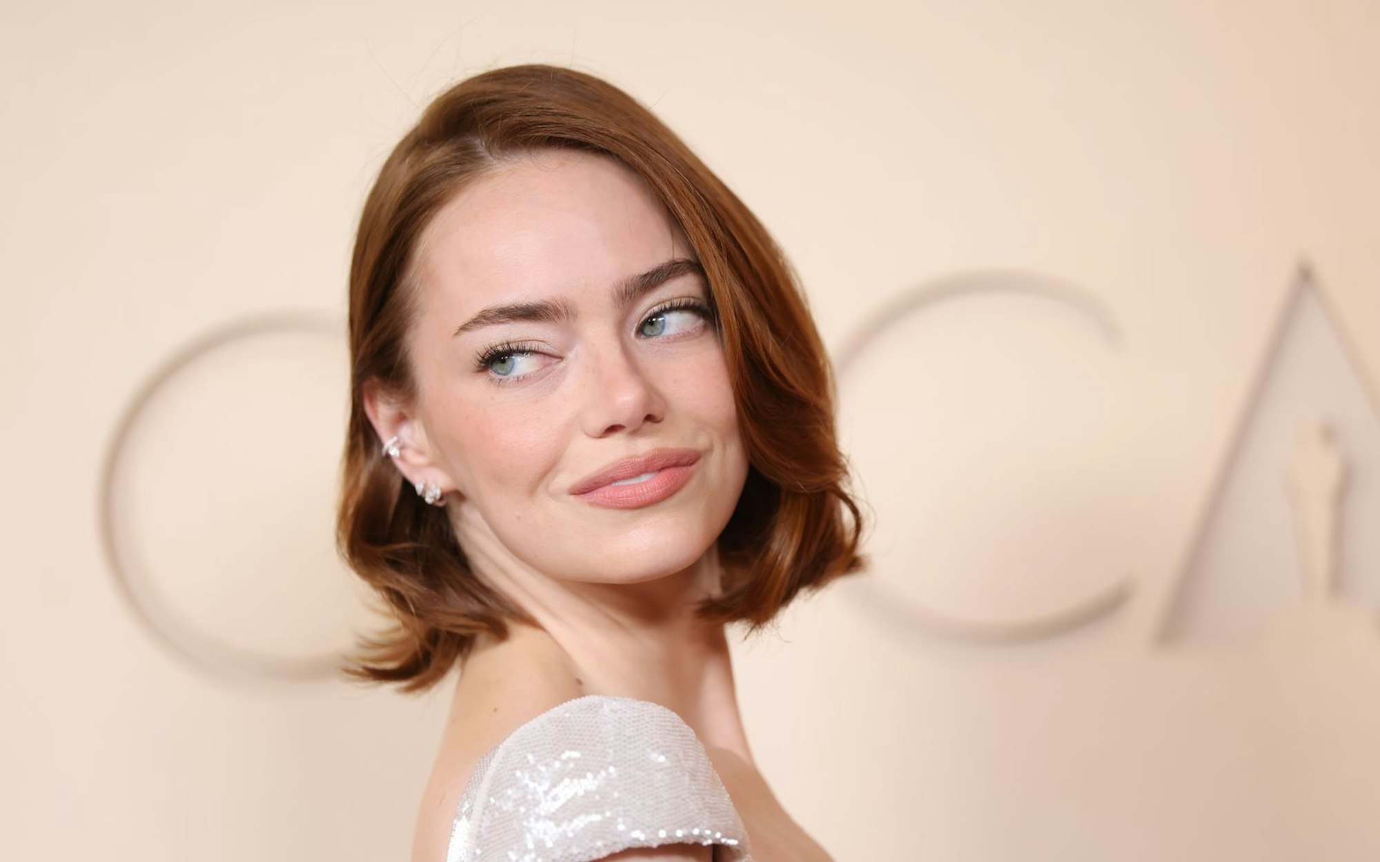 Emma Stone, hier bei den Oscars 2026, versucht Unsicherheit in künstlerische Produktivität umzuwandeln. (Bild: 2026 Getty Images/Mike Coppola)