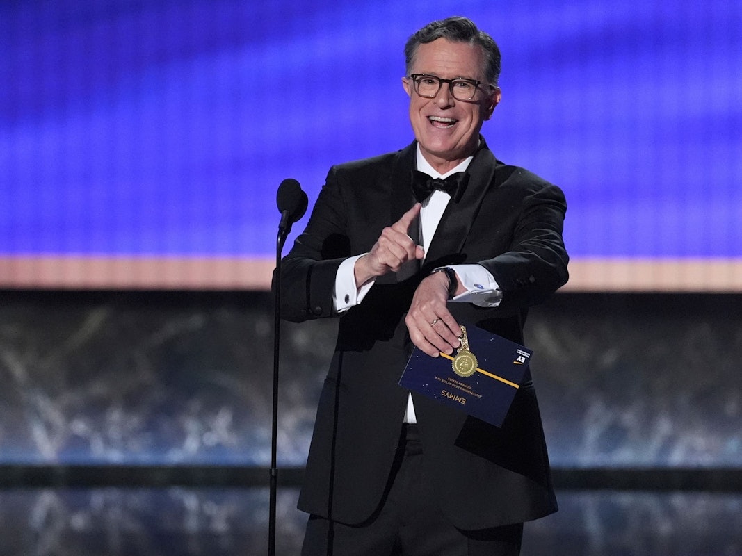 Stephen Colbert 2025 bei den 77. Emmy Awards
