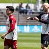 René Wagner gibt Felipe Chavez Anweisungen.