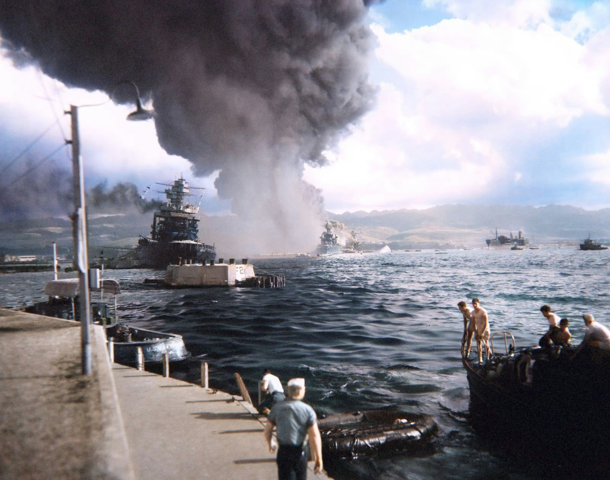 Der Angriff der japanischen Marineluftstreitkräfte kam am 07. Dezember 1941 für Amerika völlig überraschend in Friedenszeiten. (Bild: History Channel)