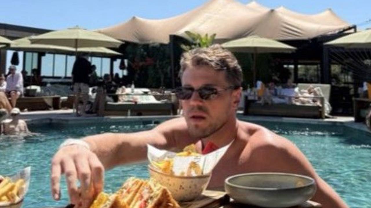 Kölns zuletzt ausgeliehener Stürmer urlaubt auf Mallorca.