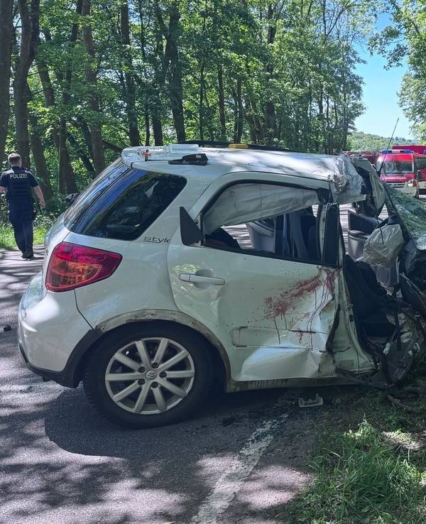 Tödlicher Autounfall auf Landstraße bei Blankenheim