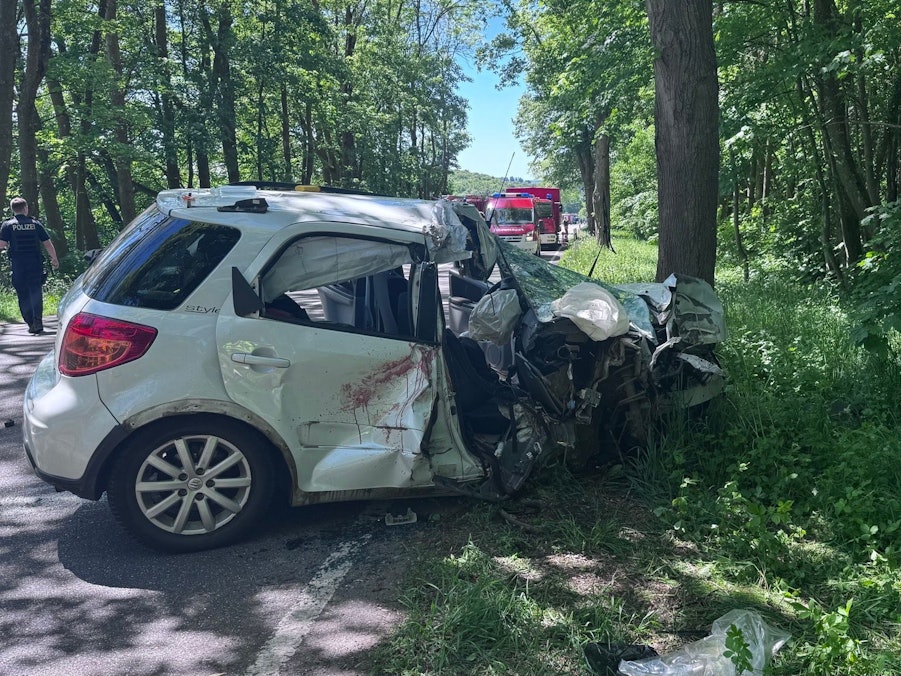 Tödlicher Autounfall auf Landstraße bei Blankenheim