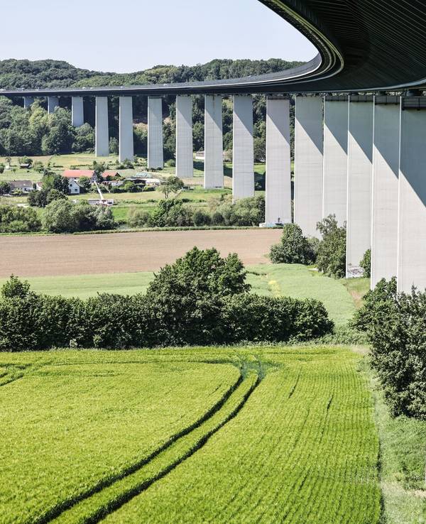 Brücke Mintard über das Ruhrtal