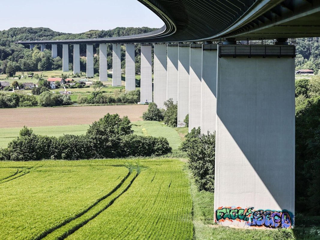Brücke Mintard über das Ruhrtal