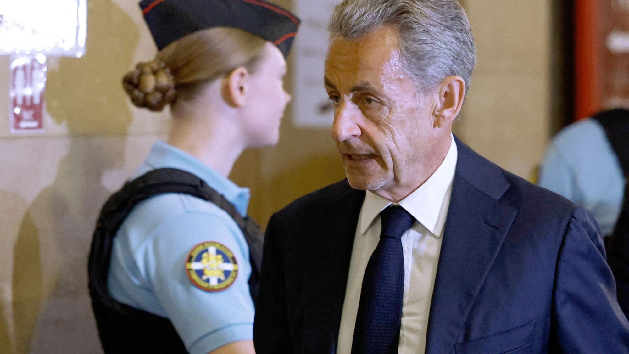 Frankreichs Ex-Präsident Sarkozy vor Gericht in Paris