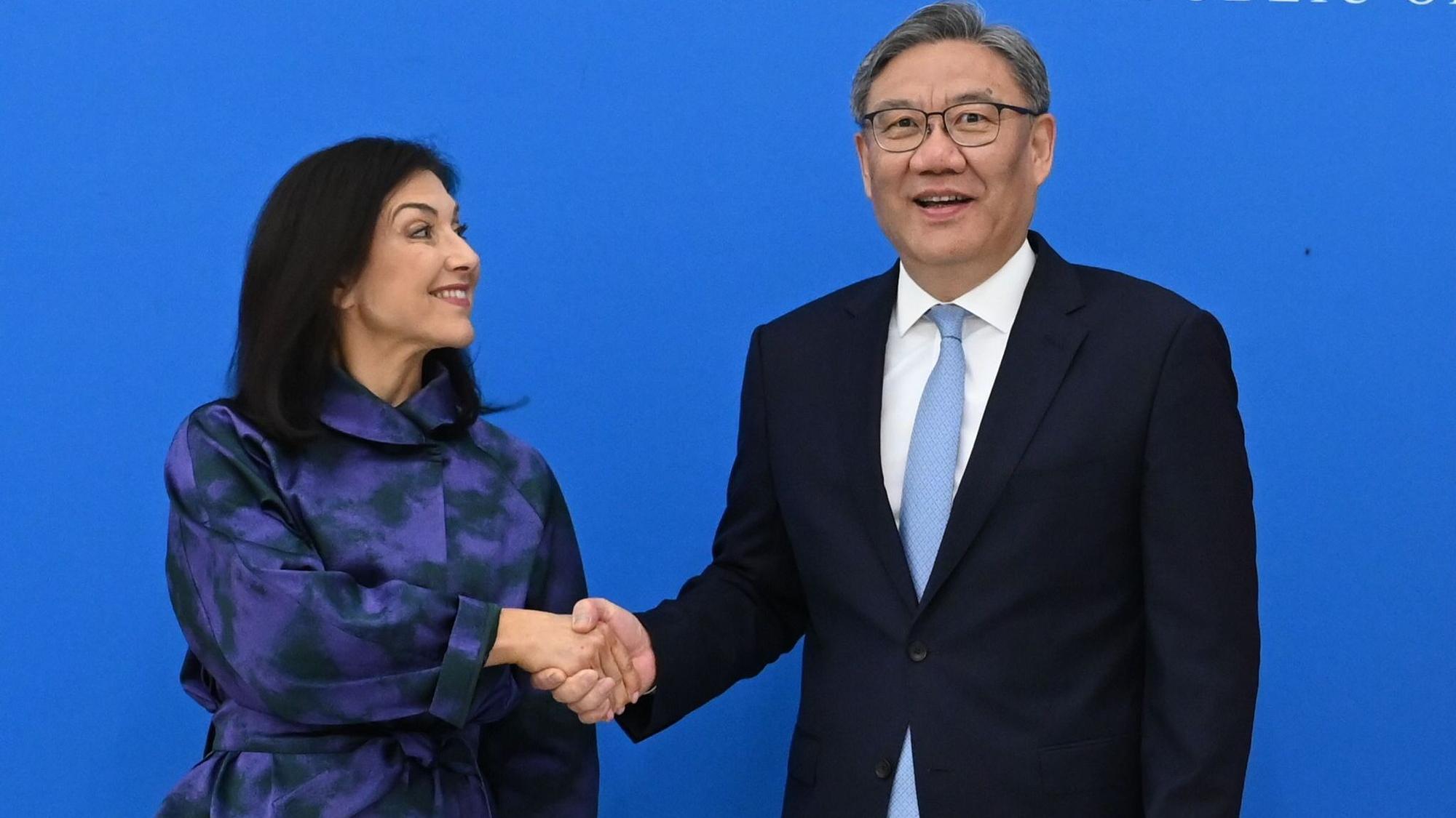 Wirtschaftsministerin Reiche in China