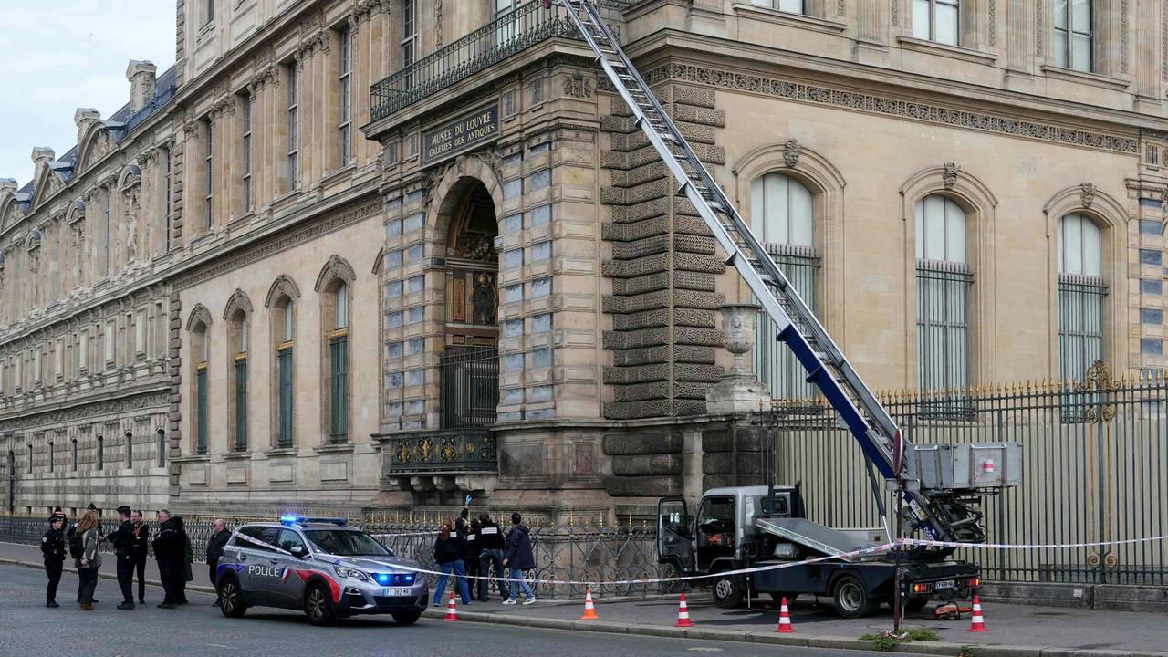 Spektakulärer Kunstraub im Louvre: Film und Doku geplant