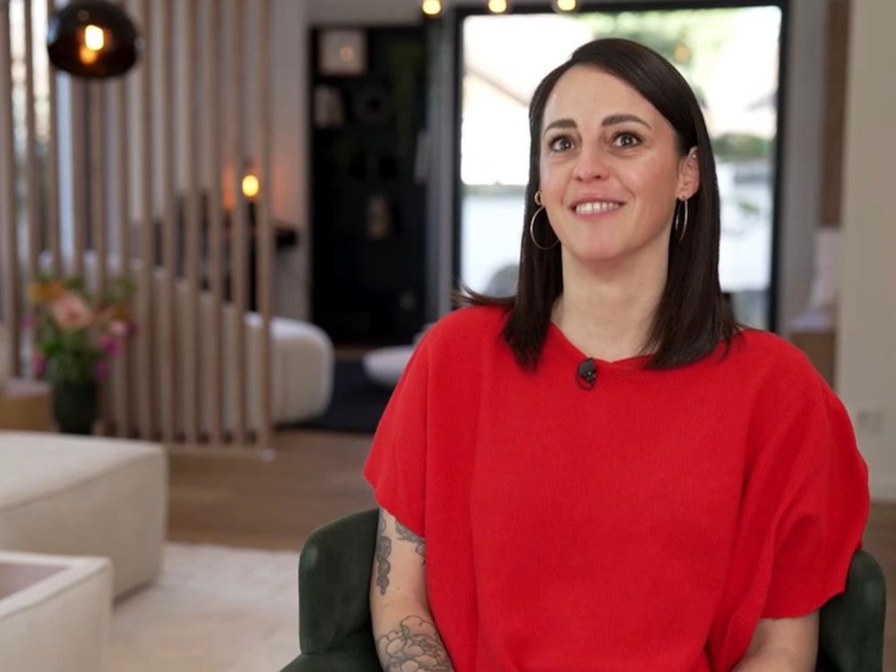 Perfektes Äußeres, um es mit anderen zu teilen: Lifestyle-Influencerin Anna (42) ist die Gastgeberin von Tag 2 in Karlsruhe. (Bild: RTL)