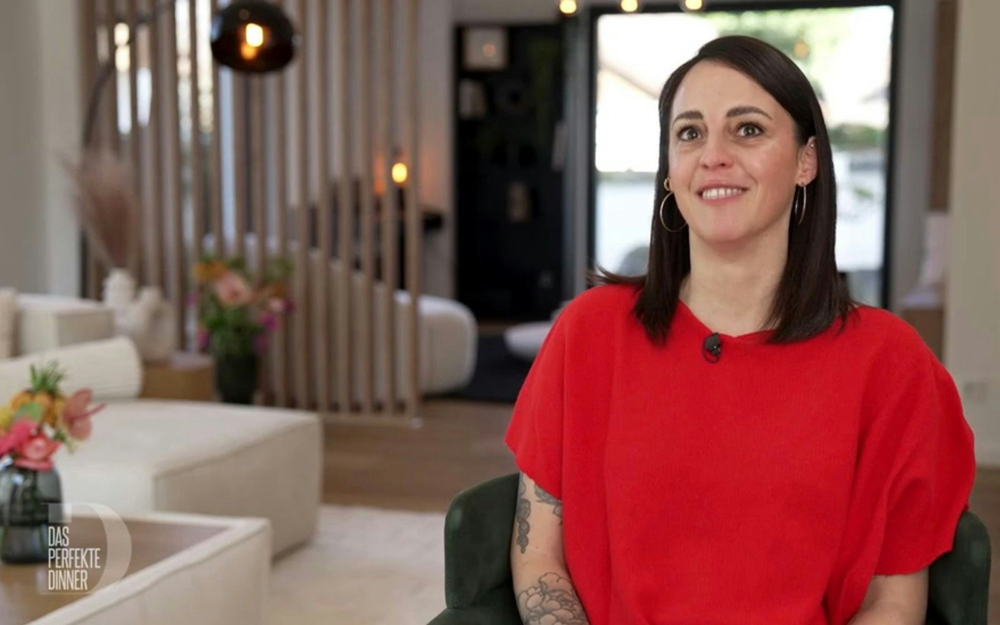 Perfektes Äußeres, um es mit anderen zu teilen: Lifestyle-Influencerin Anna (42) ist die Gastgeberin von Tag 2 in Karlsruhe. (Bild: RTL)