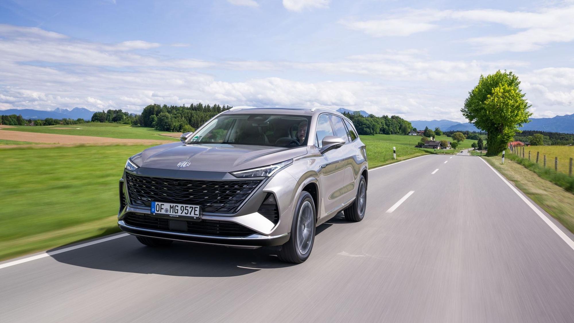 Fahraufnahmen des MG S9 PHEV