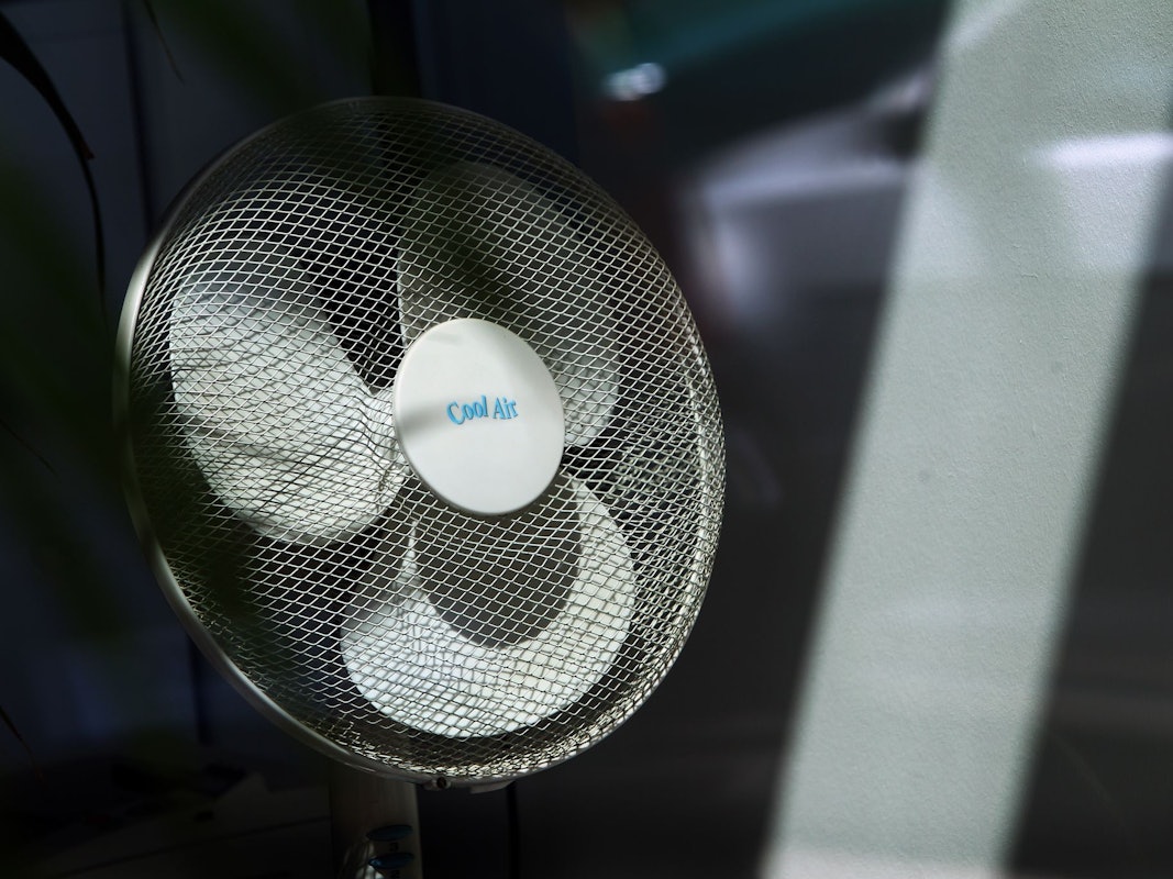 Ventilator am Arbeitsplatz
