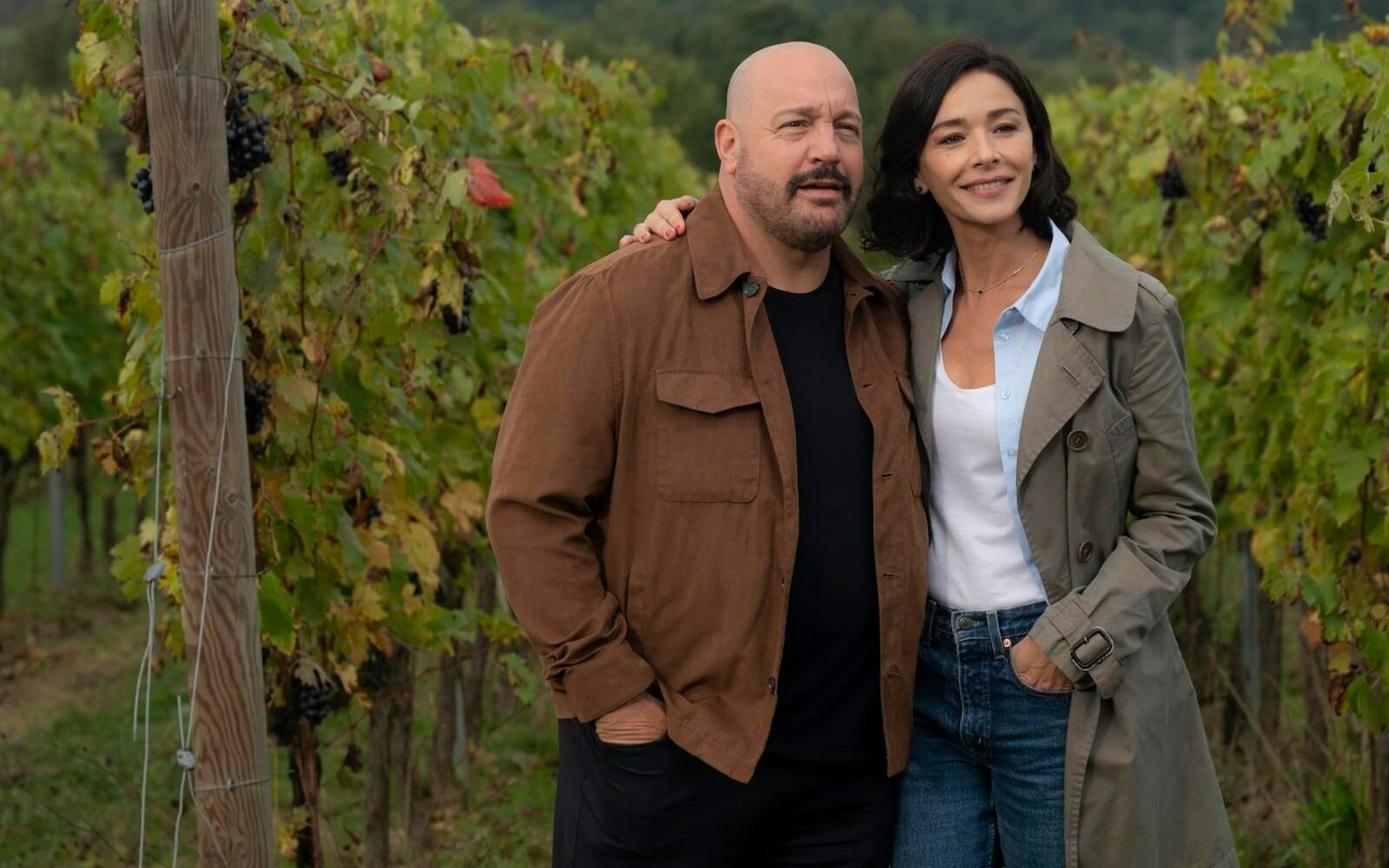 Gia (Nicole Grimaudo) zeigt Matt (Kevin James) ein paar besonders schöne Ecken in Italien. (Bild: Constantin Film Distribution GmbH)