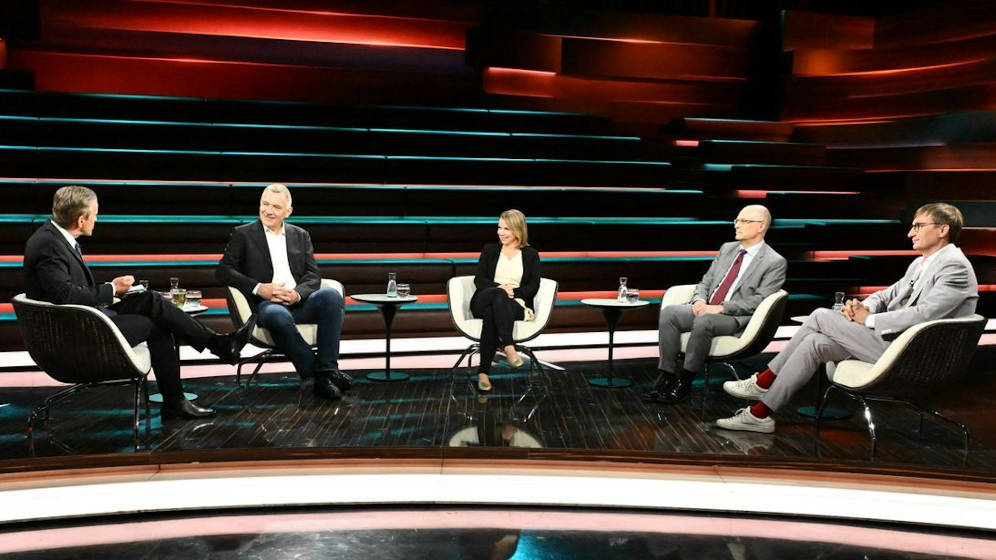 Markus Lanz hat mit seinen Gästen über den Ukraine-Krieg und Friedrich Merz gesprochen. (Bild: ZDF / Cornelia Lehmann)