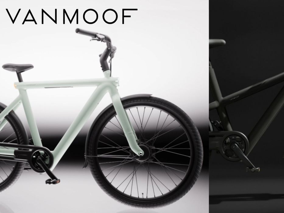 VanMoof S6 E-Bike in Pearl Mint und VanMoof A5 E-Bike in Drift Black in der Seitenansicht im direkten Vergleich – rechts oben ein roter Button mit dem Hinweis: A5 jetzt 200 € Rabatt zur UVP.