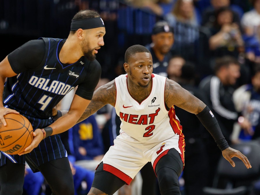 Terry Rozier (r)