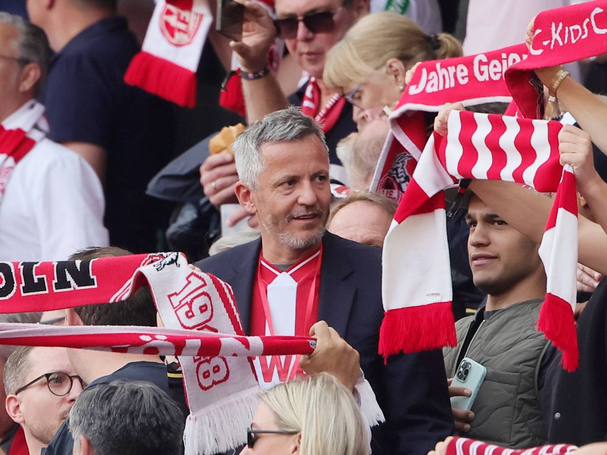 1. FC Köln gegen 1. FC Heidenheim: Philipp Türoff unter den Fans.