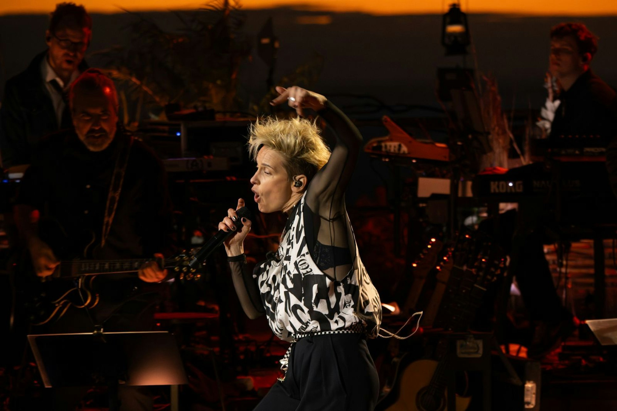 Deine Cousine performt bei „Sing meinen Song“. (Bild: RTL / Markus Hertrich)