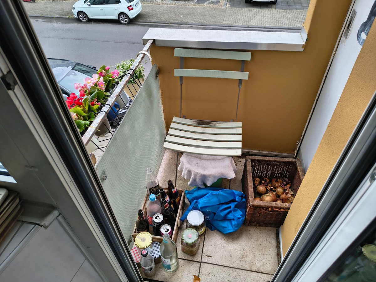 Blick auf einen Balkon