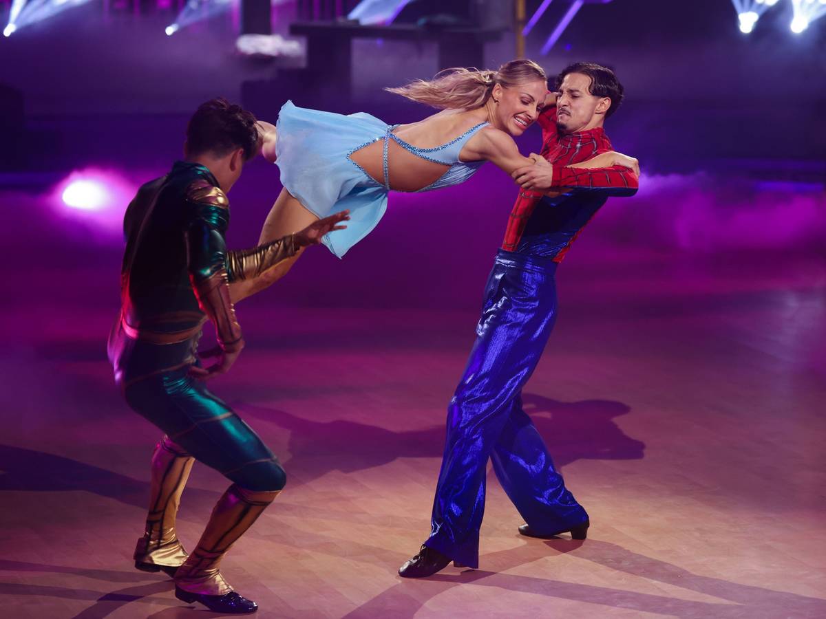 Milano und Marta Arndt tanzen im Finale der RTL-Tanzshow „Let's Dance“.