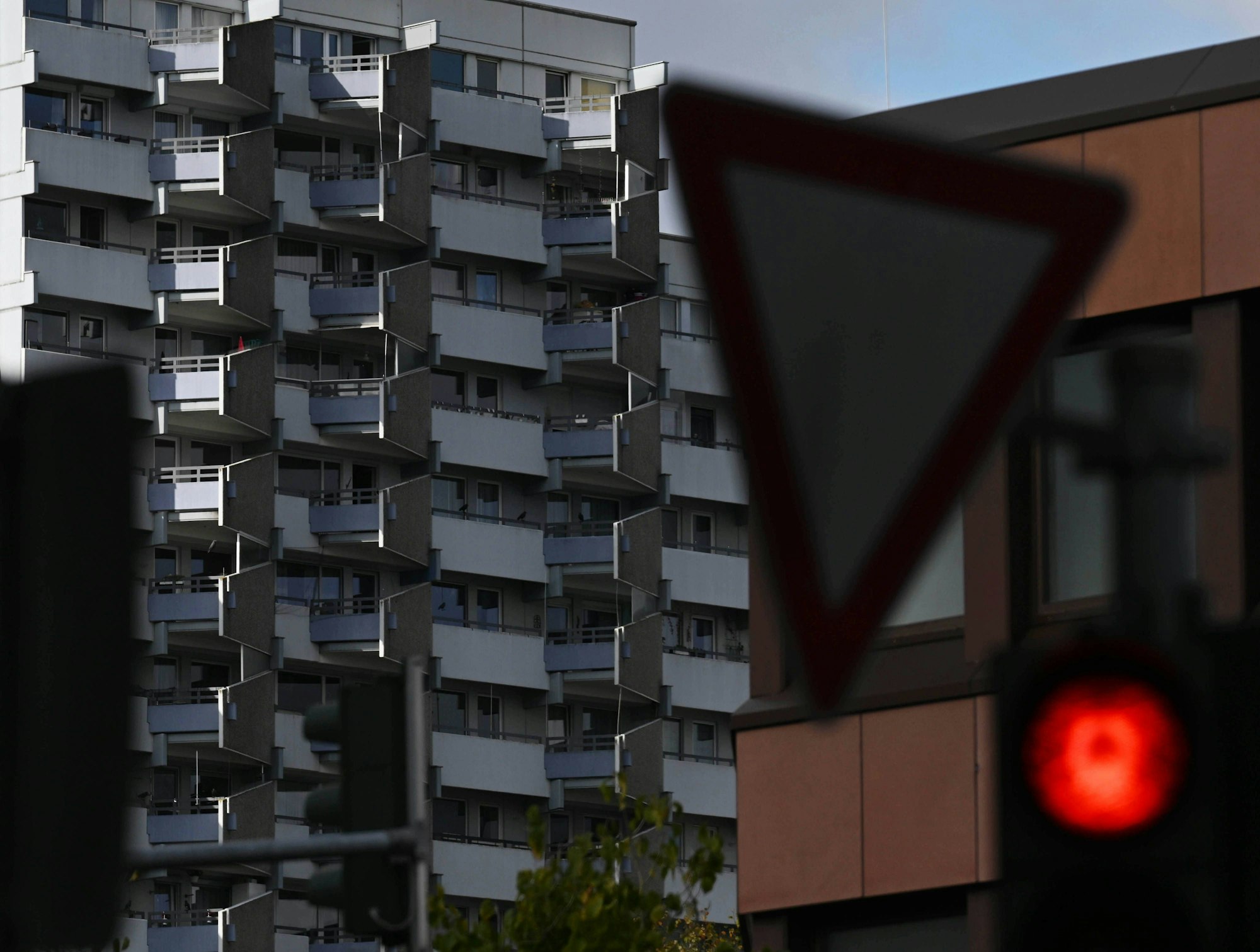 26.09.2025, xophax, Stadt, öffentliches Leben, Köln, Wohnen und Leben in Koeln , Haus in Chorweiler Köln *** 26 09 2025, xophax, city, public life, Cologne, living in Cologne, house in Chorweiler Cologne