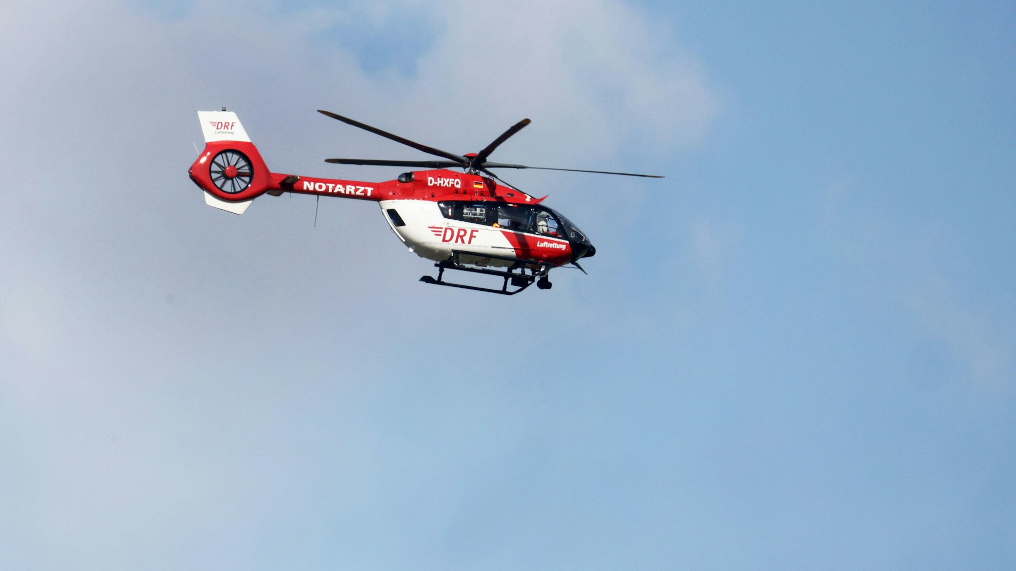 Rettungshubschrauber im Flug