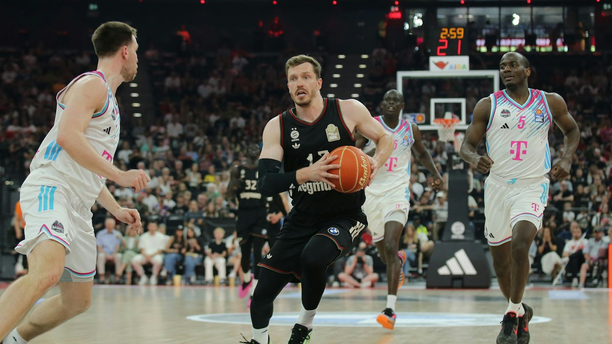 FC Bayern München - Telekom Baskets Bonn