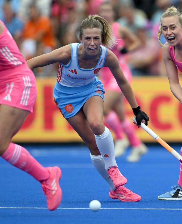 Hockey-Nationalspielerin Sara Strauss