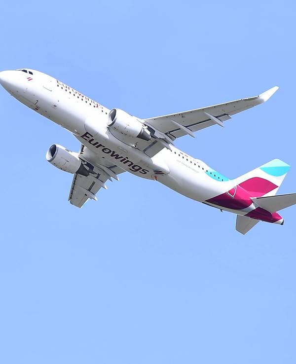 Ein Airbus von Eurowings beim Start.