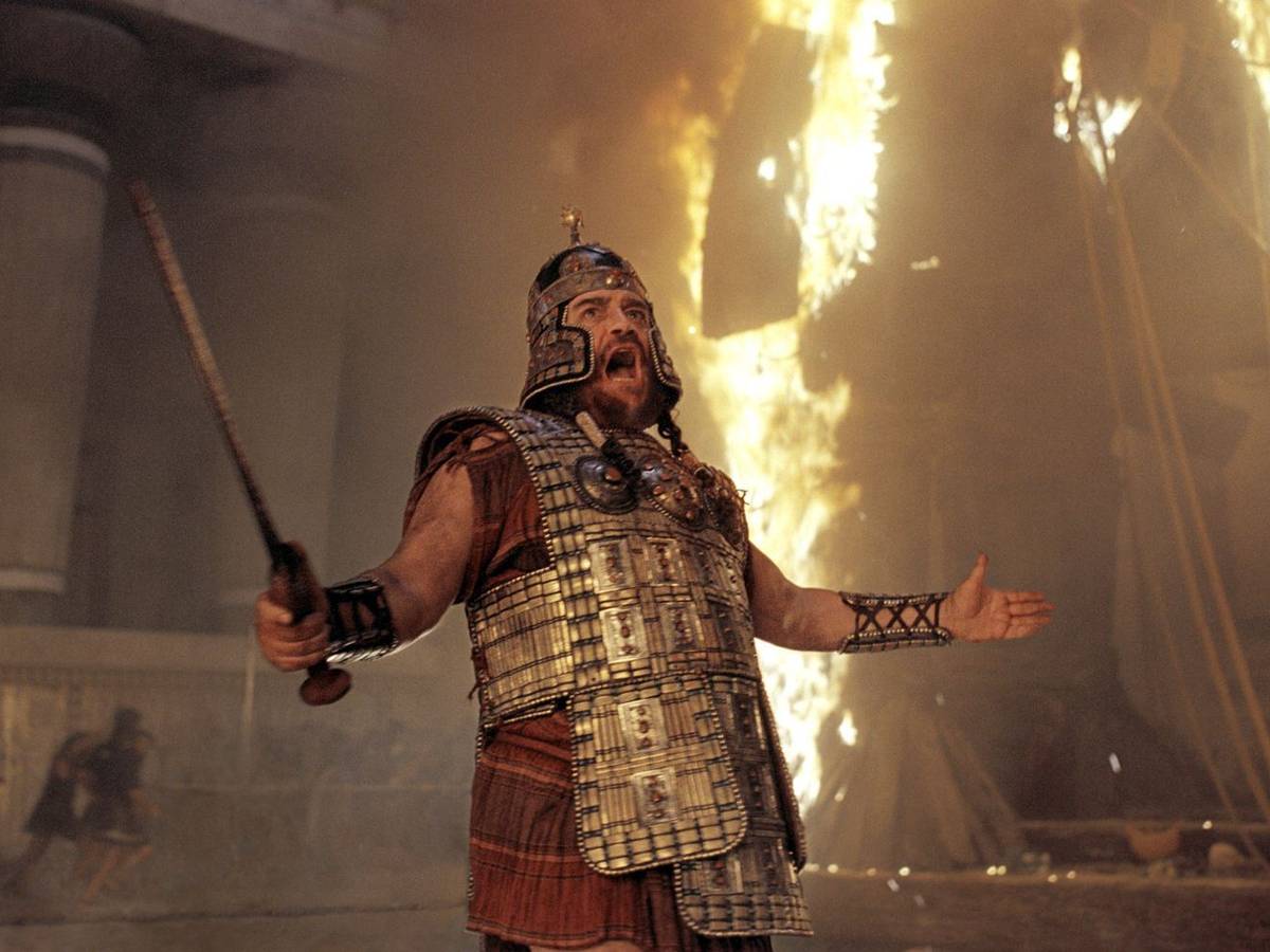 Hochkarätig besetzter Monumentalfilm: Brian Cox (Bild) spielt in Wolfgang Petersens „Troja“ den König Agamemnon. (Bild: RTL / 2004 Warner Bros. Entertainment Inc)