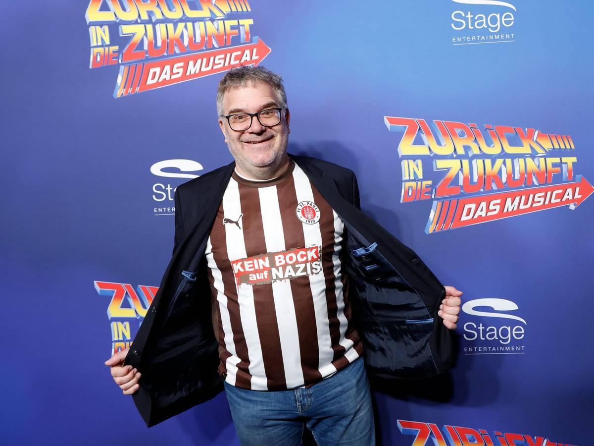 Elton bei der Premiere des Musicals „Zurück in die Zukunft“