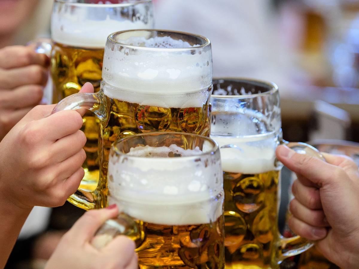 Im Bierzelt