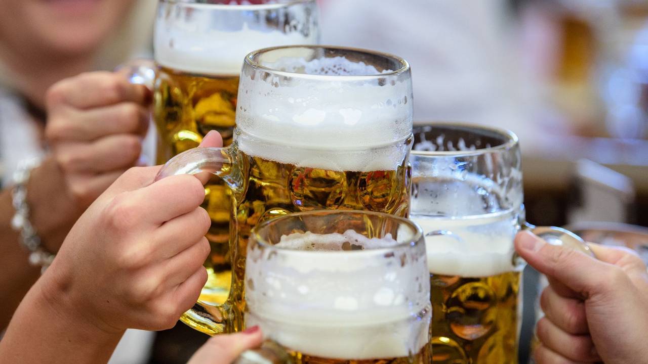 Im Bierzelt