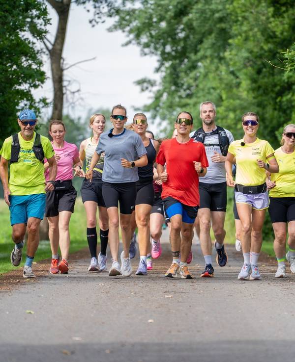 Joyce Hübner stellt einen Lauf-Weltrekord auf