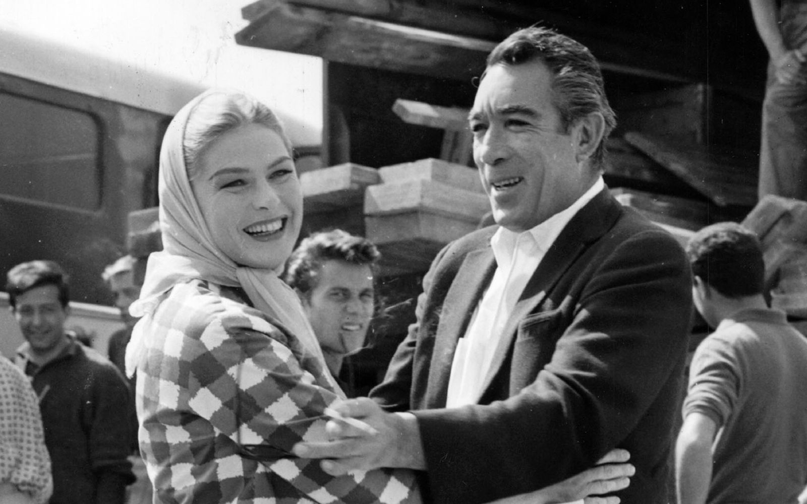 Ein Mann der Frauen: Anthony Quinn und Ingrid Bergman am Set von „Der Besuch“ (1964).  (Bild: Getty Images)