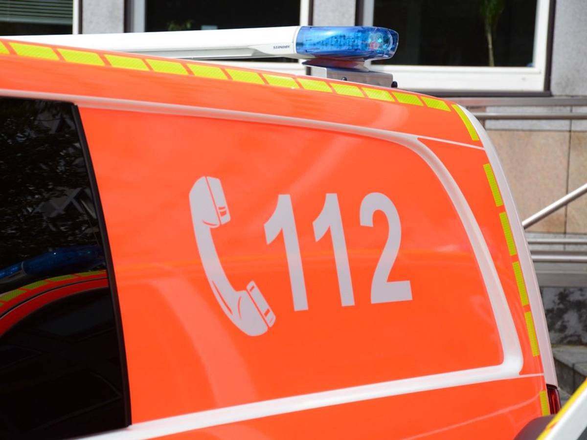 Auffahrunfall in Langenfeld: 73-Jährige im Krankenhaus.