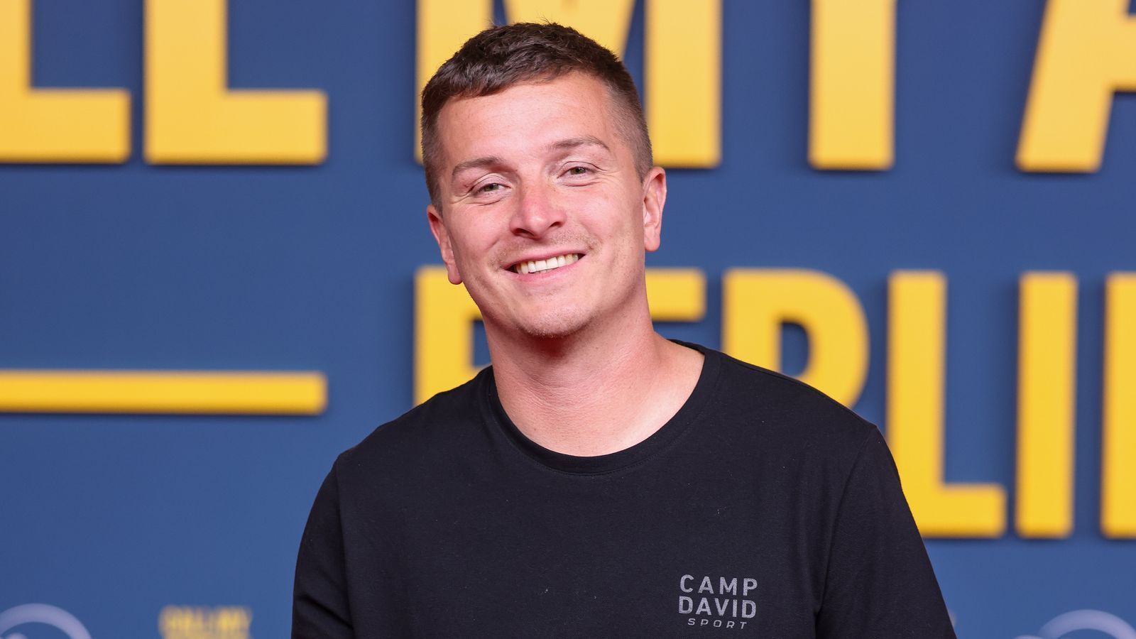 Aaron Troschke hat im Podcast „Wolter Talks: Der Podcast mit Markus Wolter“ über seine YouTube-Einnahmen gesprochen. (Bild: 2025 Getty Images/Gerald Matzka)