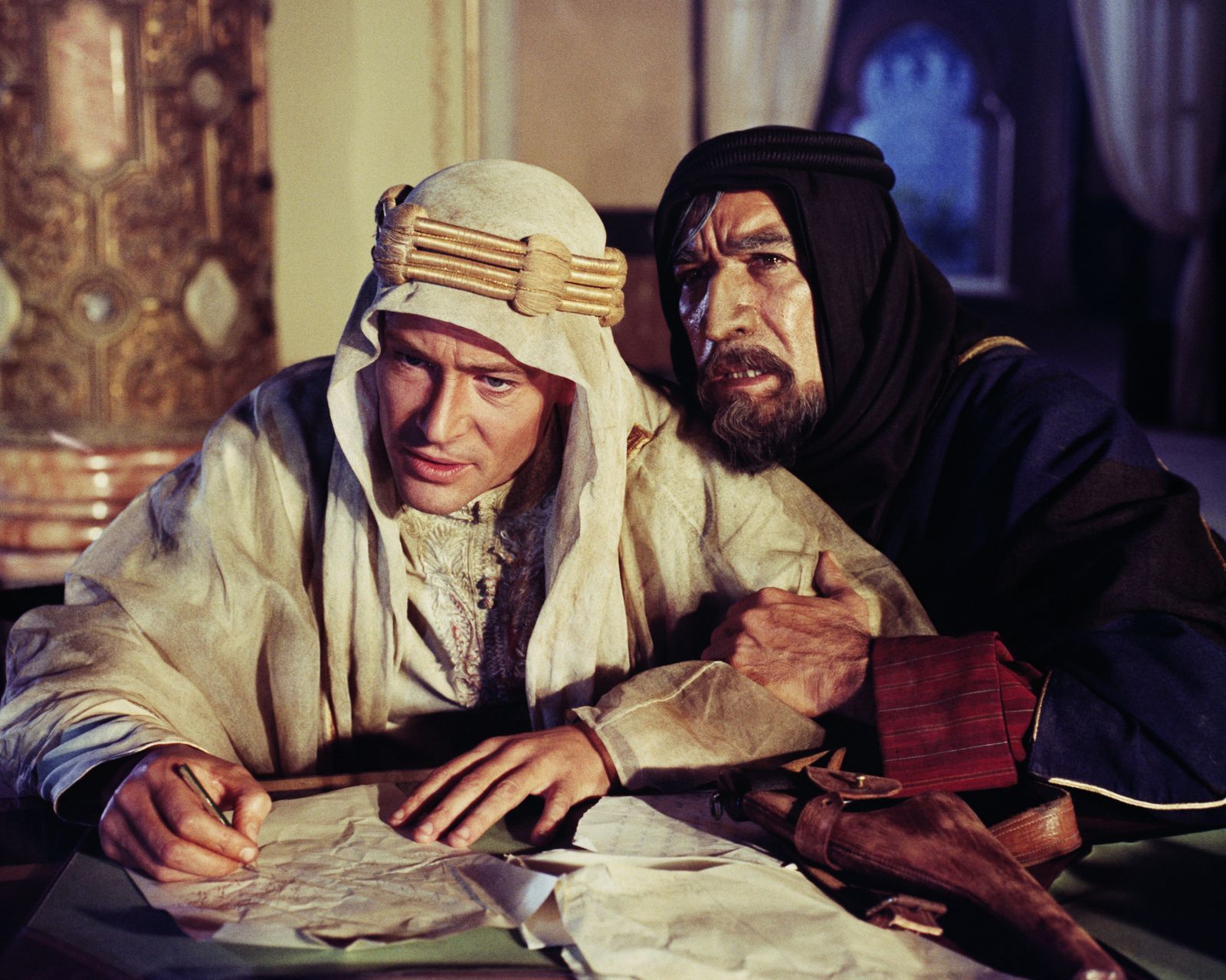 Im Monumentalfilm „Lawrence von Arabien“ sah man Anthony Quinn (rechts) 1962 an der Seite von Peter O'Toole. (Bild: Silver Screen Collection/Hulton Archive/Getty Images)