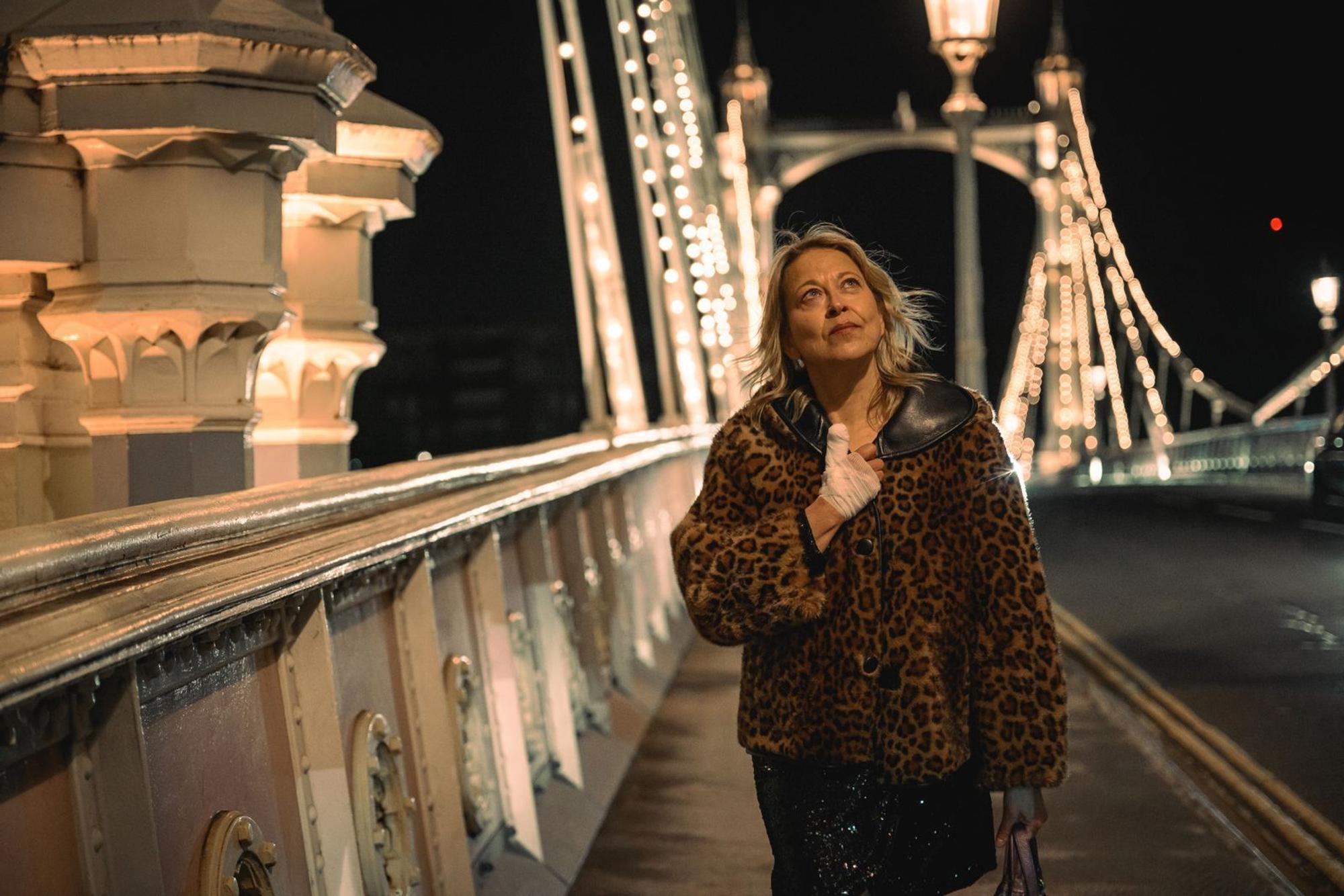 „Alice and Steve“ mit Nicola Walker in einer der Hauptrollen wurde in London und Umgebung gedreht. (Bild: 2025 Disney+, Inc./Lara Cornell)