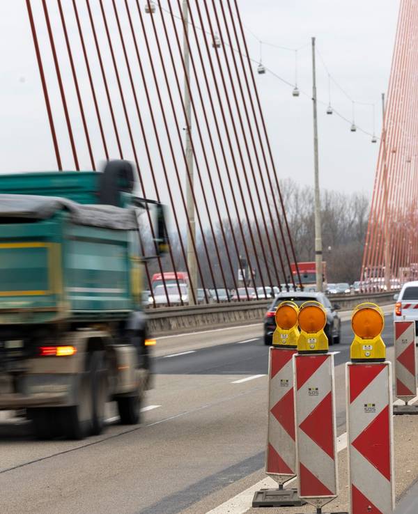 Bonner Rheinbrücke A565