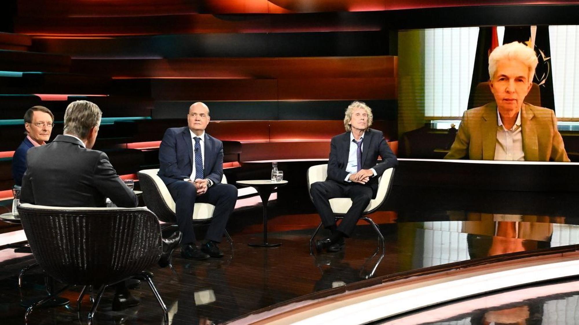 FDP-Politikerin Marie-Agnes Strack-Zimmermann platzte bei „Markus Lanz“ der Kragen, als es um ihre überraschende Kandidatur beim FDP-Parteitag ging. (Bild: ZDF / Markus Hertrich)