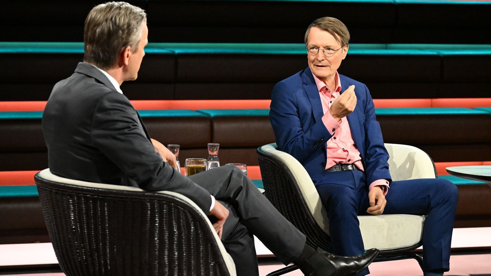 SPD-Politiker Karl Lauterbach verglich das Verhalten von Strack-Zimmermann mit dem Auftreten von Ex-FDP-Chef Christian Lindner. (Bild: ZDF / Markus Hertrich)