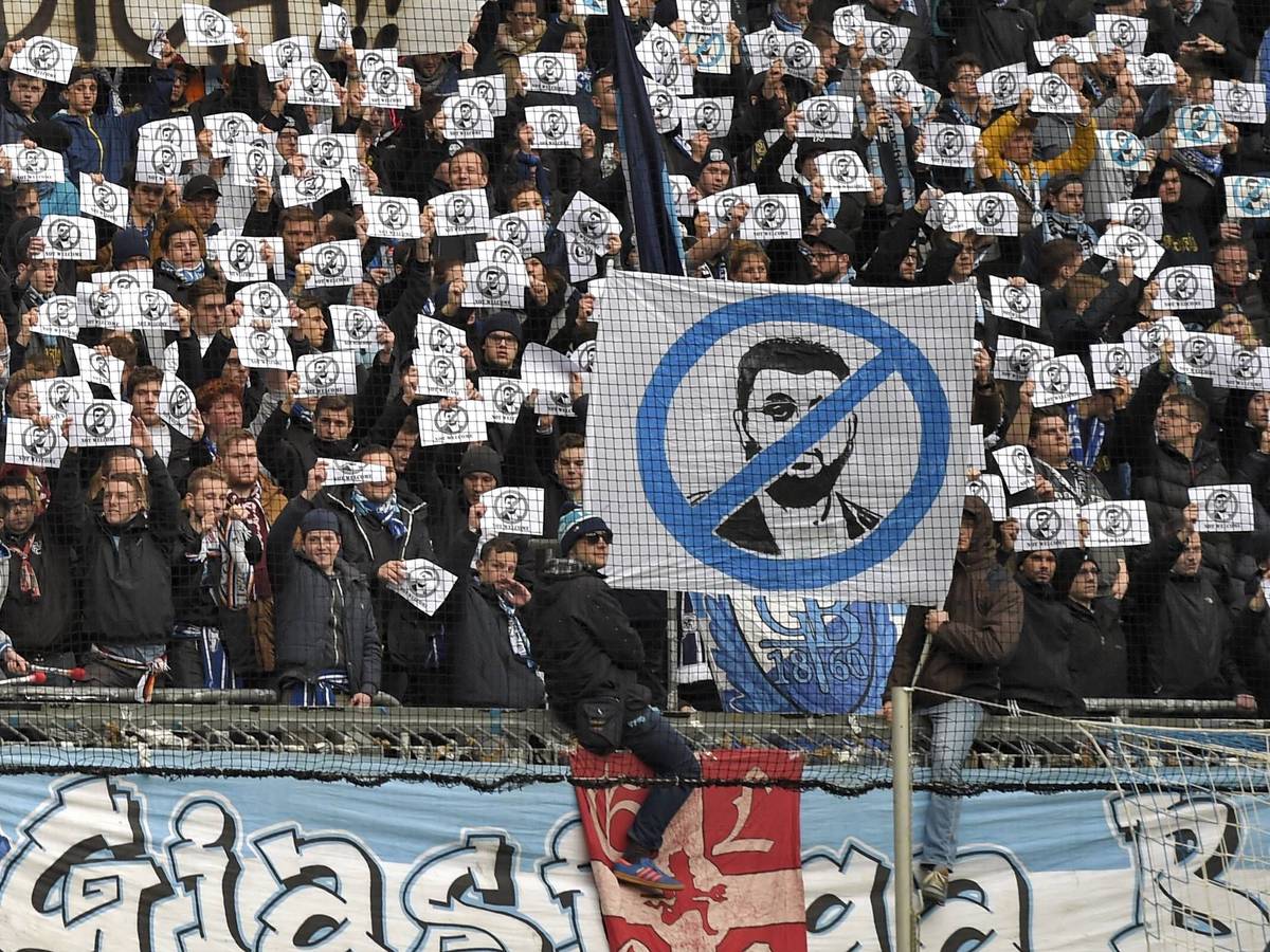 Fußballfans protestieren gegen Hasan Ismaik