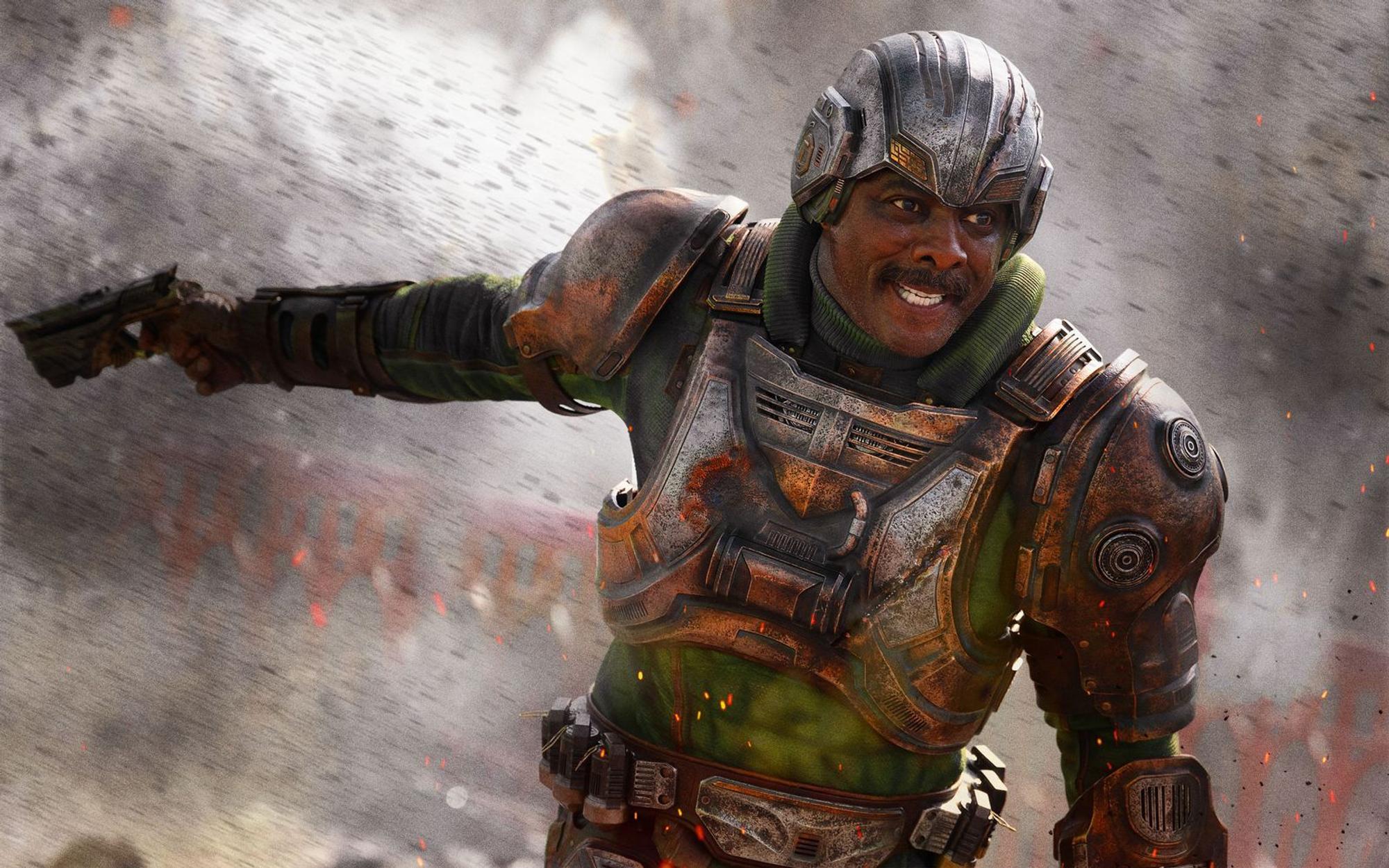 Versorgt He-Man und dessen Gefährten mit schlagkräftigen Waffen und anderen technischen Spielereien: Idris Elba spielt Man-At-Arms. (Bild: 2026 Amazon MGM Studios Content Services LLC )