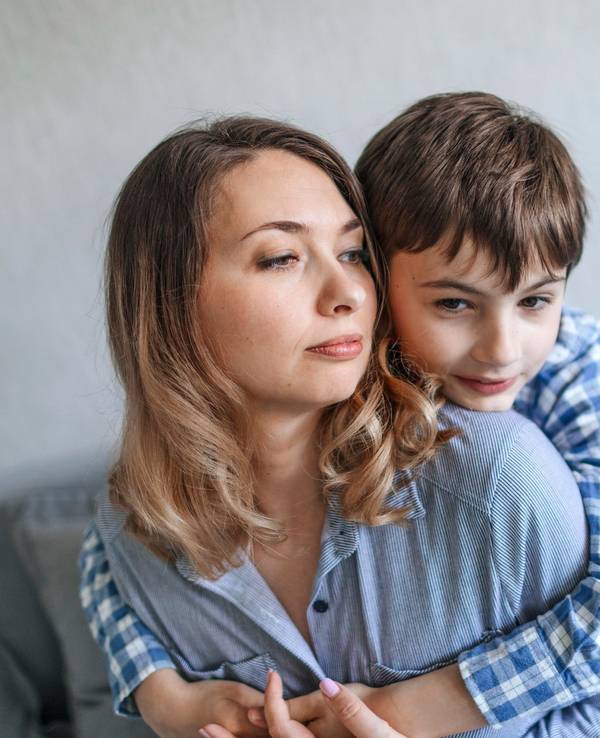 Mutter und Sohn