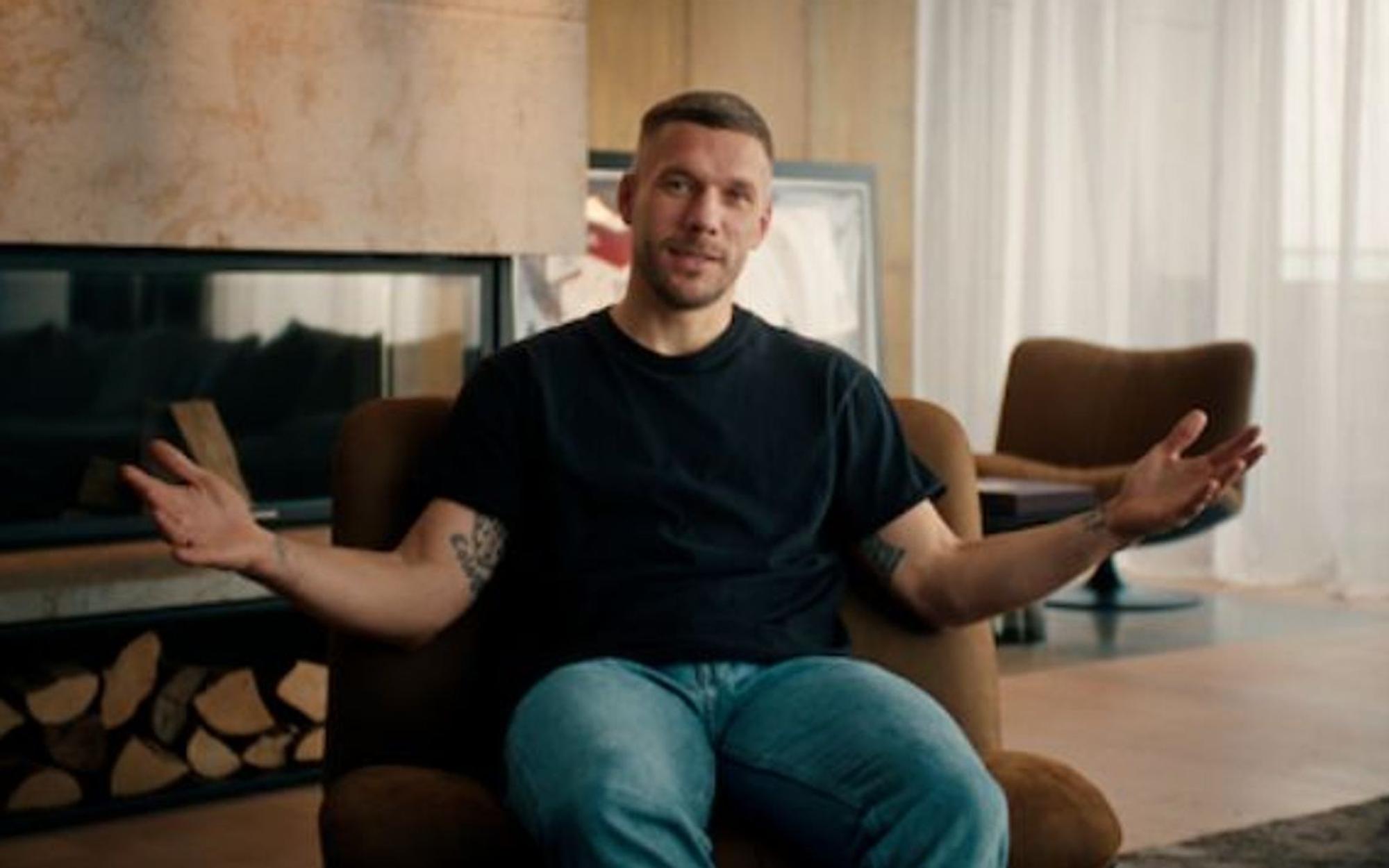 Lukas Podolski gibt in der Netflix-Doku „Poldi“ private Einblicke. (Bild: Netflix)