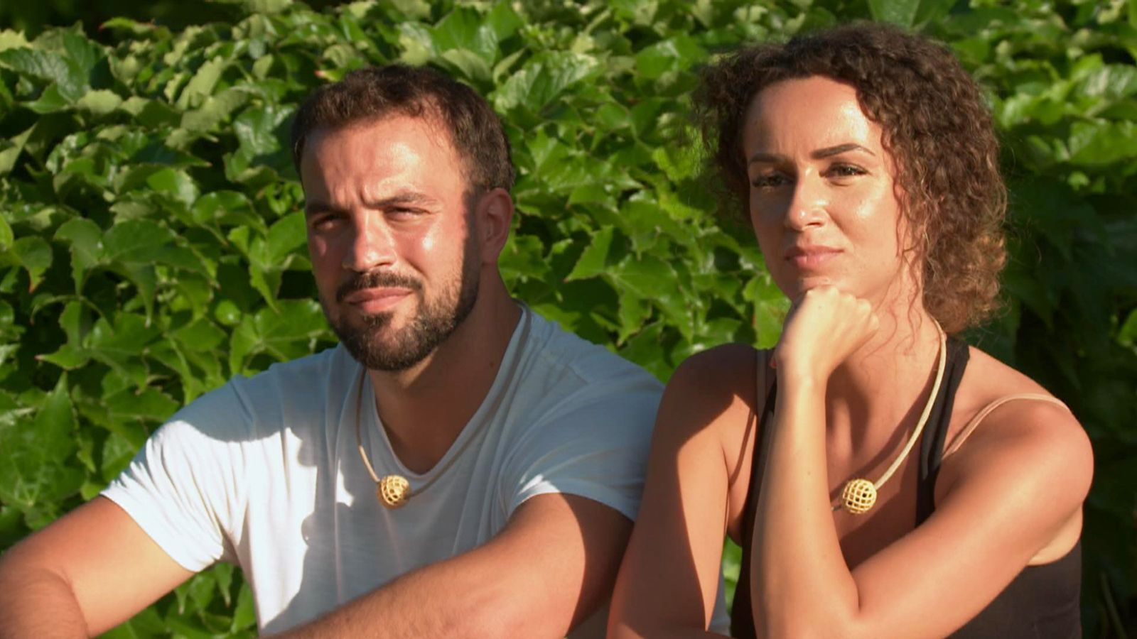 Yasin und Samira dürfen in der Villa bleiben. (Bild: RTL)